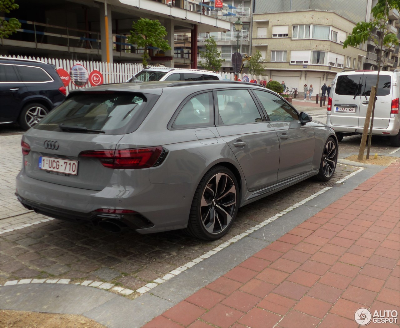 Audi RS4 Avant B9