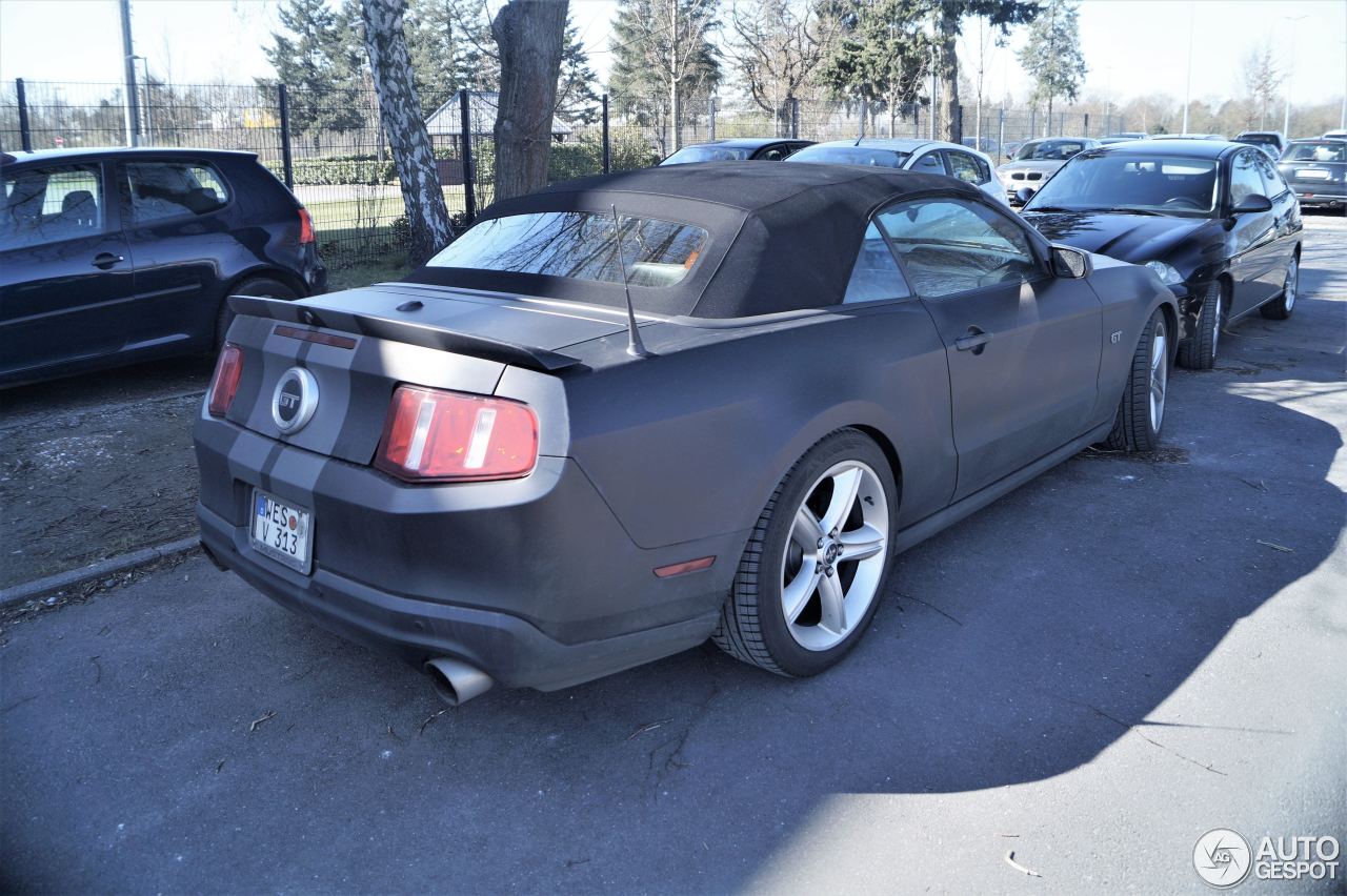 Ford Mustang GT Convertible 2010