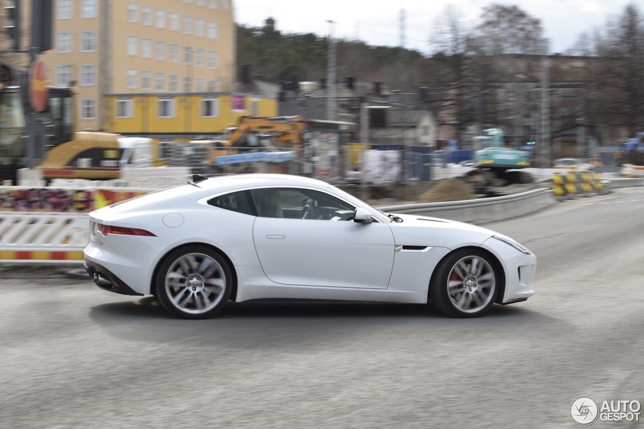 Jaguar F-TYPE R Coupé