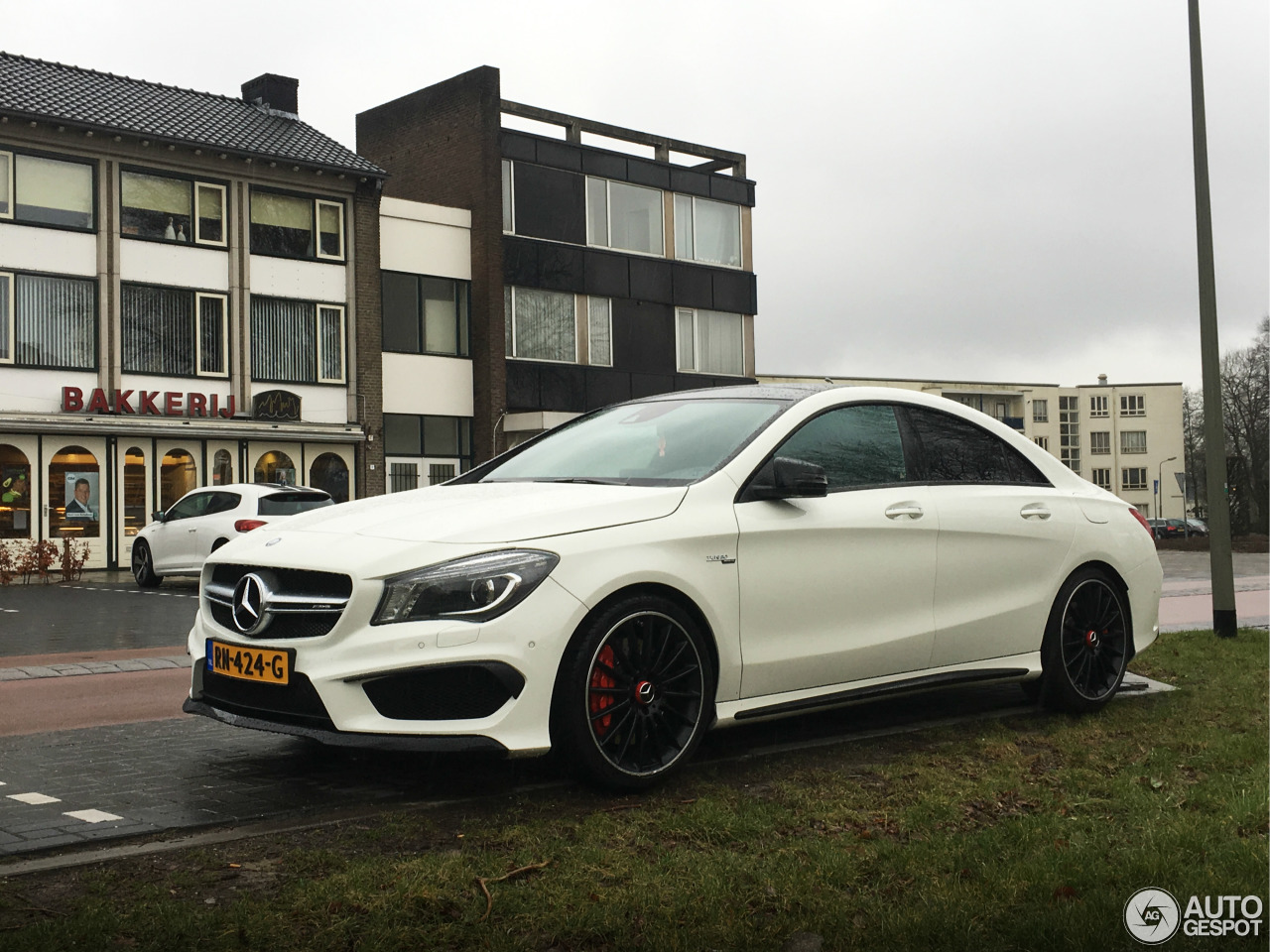 Mercedes-Benz CLA 45 AMG C117