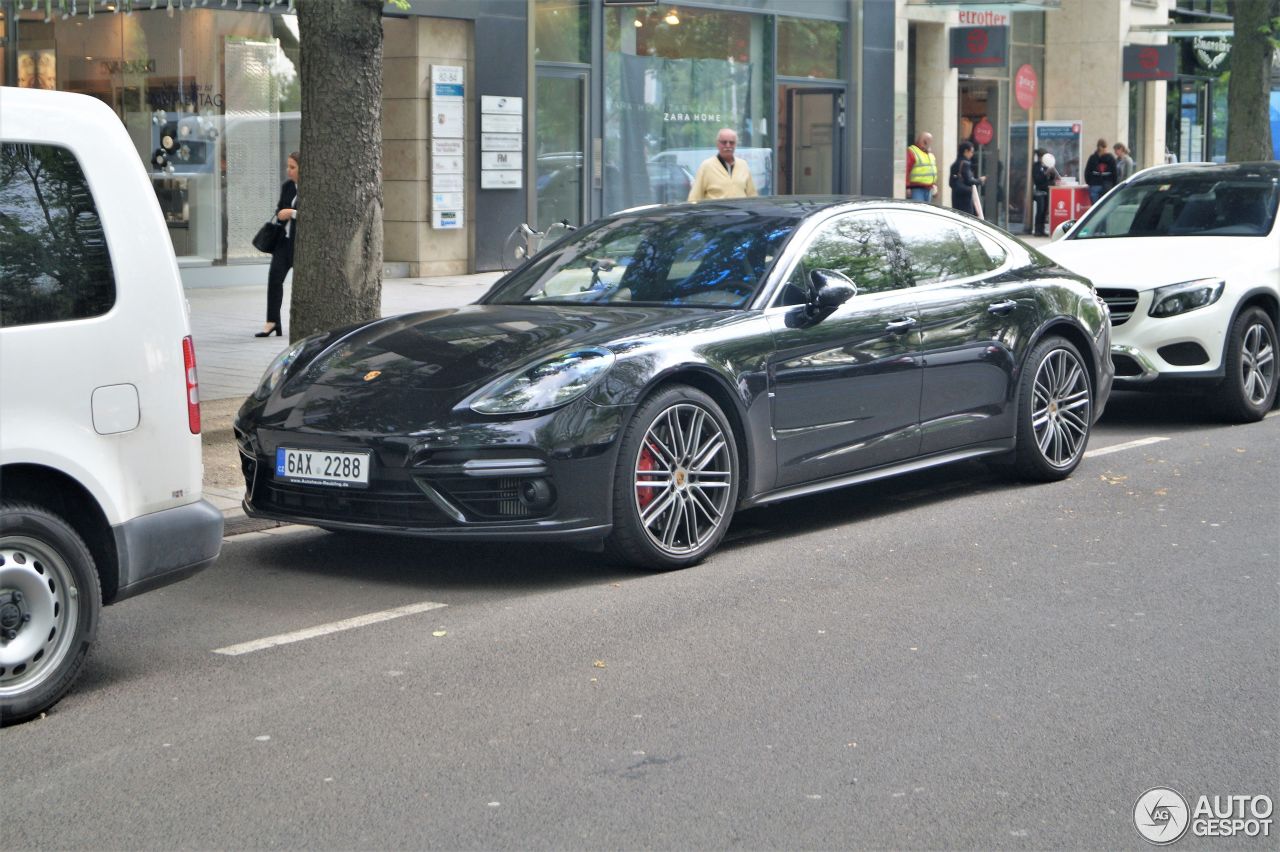 Porsche 971 Panamera Turbo