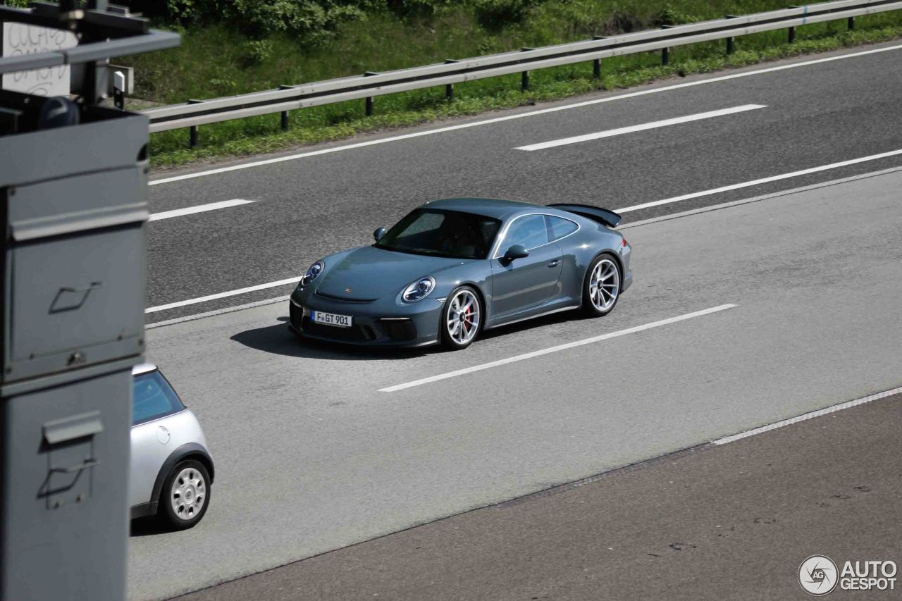 Porsche 991 GT3 Touring