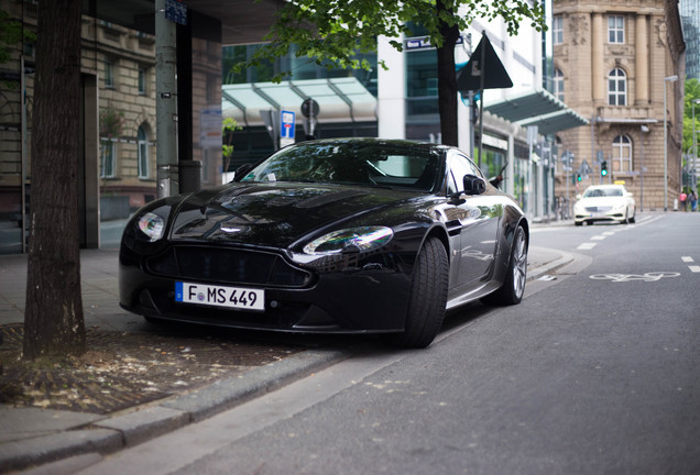 Aston Martin V12 Vantage S