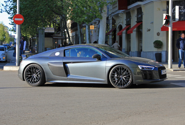 Audi R8 V10 Plus 2015