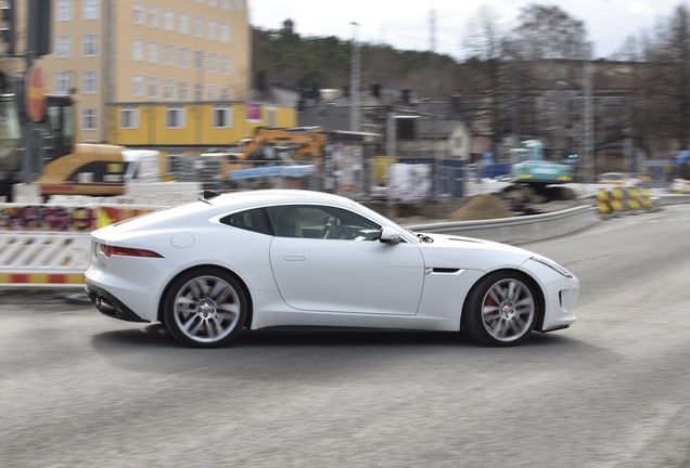 Jaguar F-TYPE R Coupé