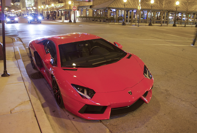 Lamborghini Aventador LP700-4