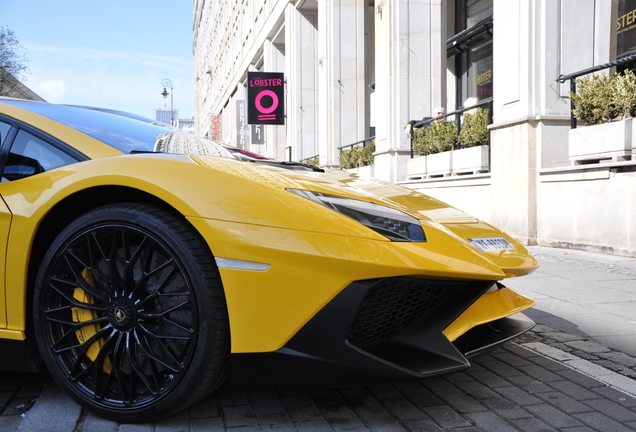 Lamborghini Aventador LP750-4 SuperVeloce