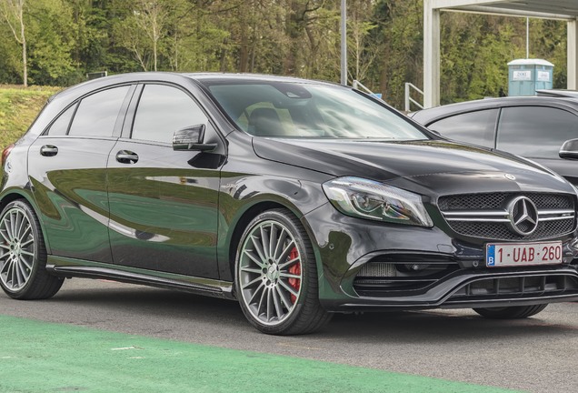 Mercedes-AMG A 45 W176 2015