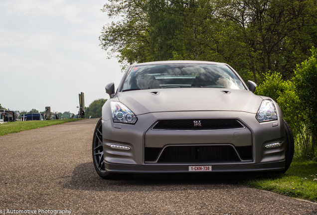 Nissan GT-R 2011