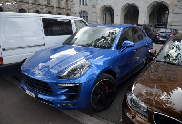 Porsche 95B Macan GTS