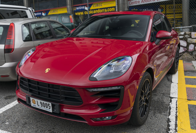 Porsche 95B Macan GTS