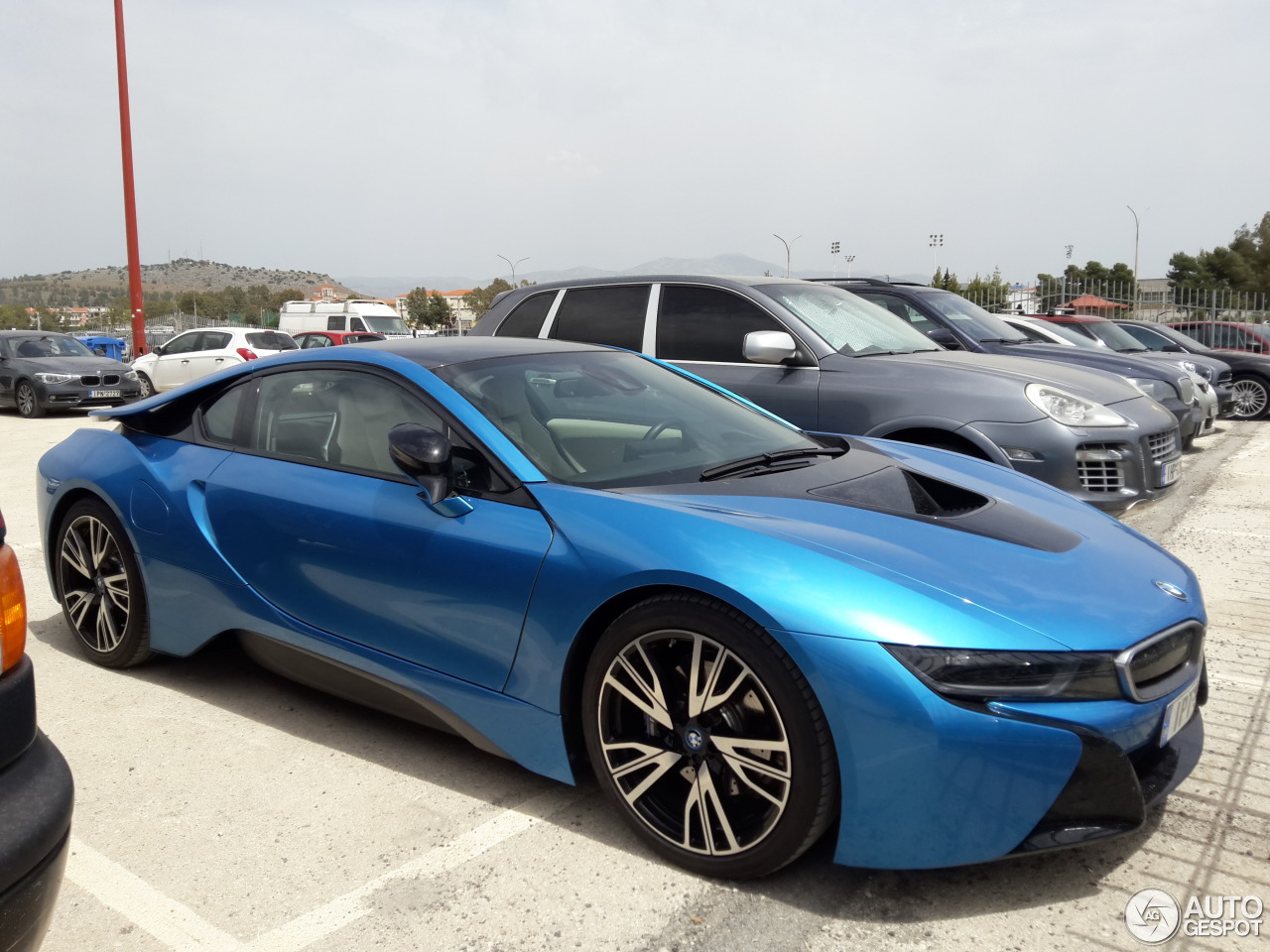 BMW i8