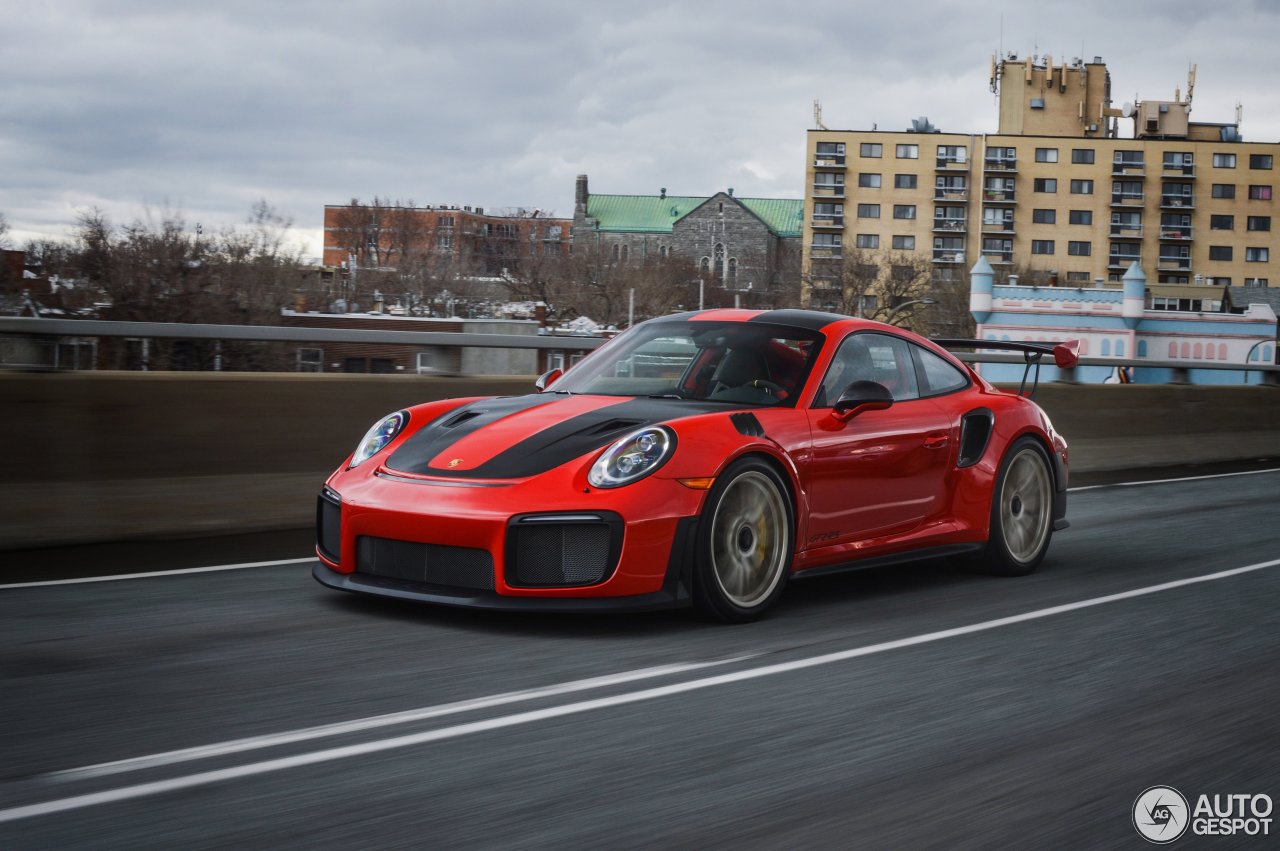 Porsche 991 GT2 RS Weissach Package