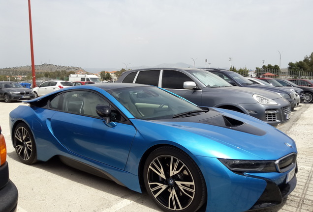 BMW i8