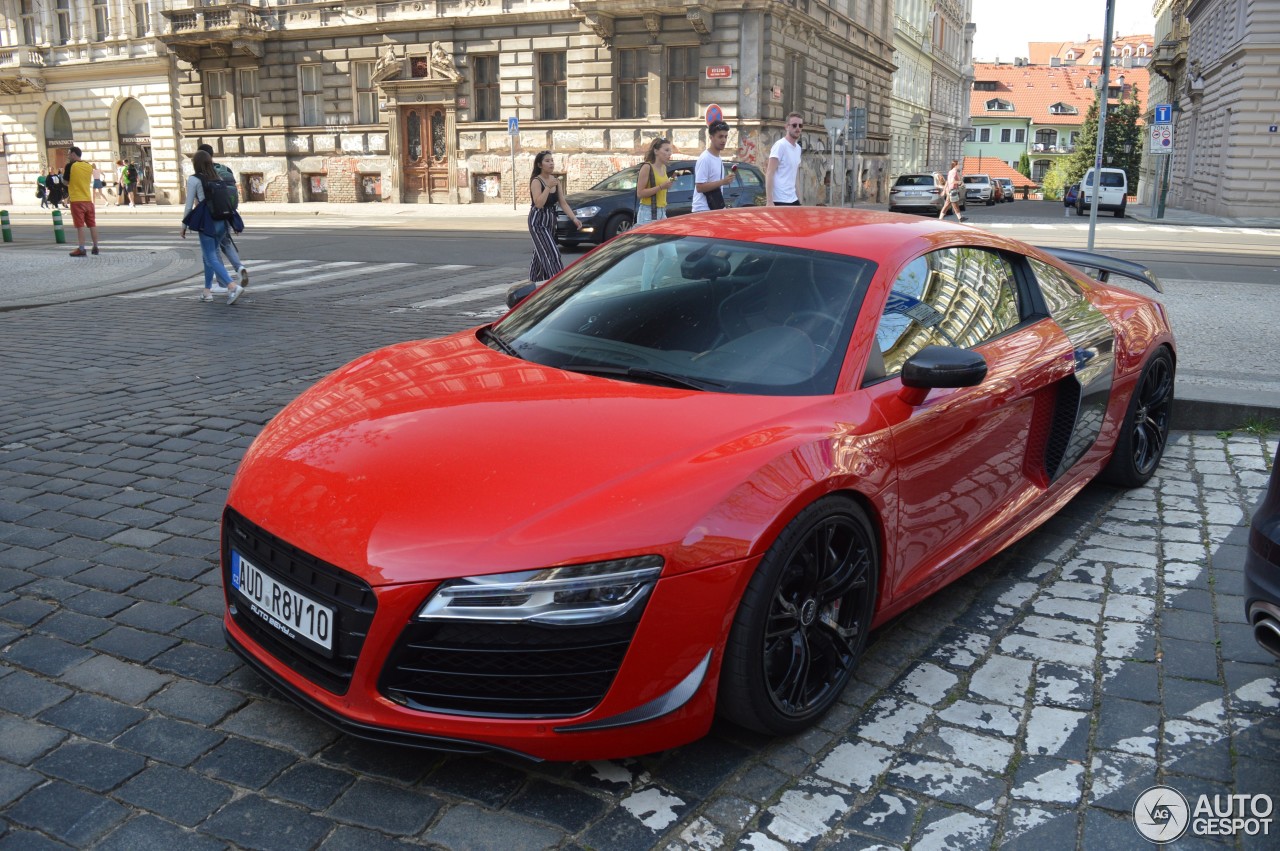 Audi R8 V10 Plus 2013