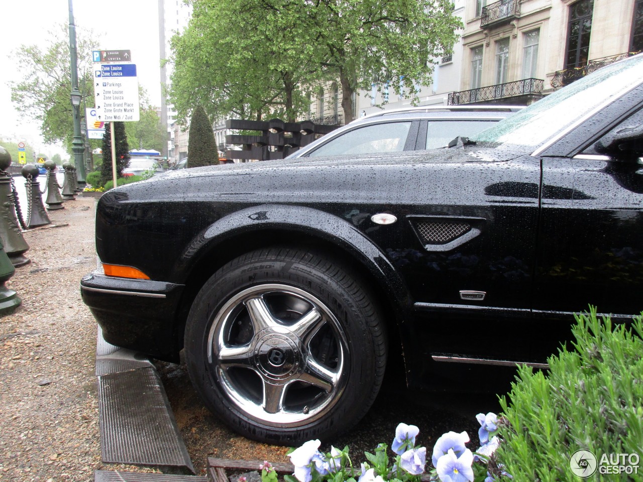 Bentley Azure Mulliner