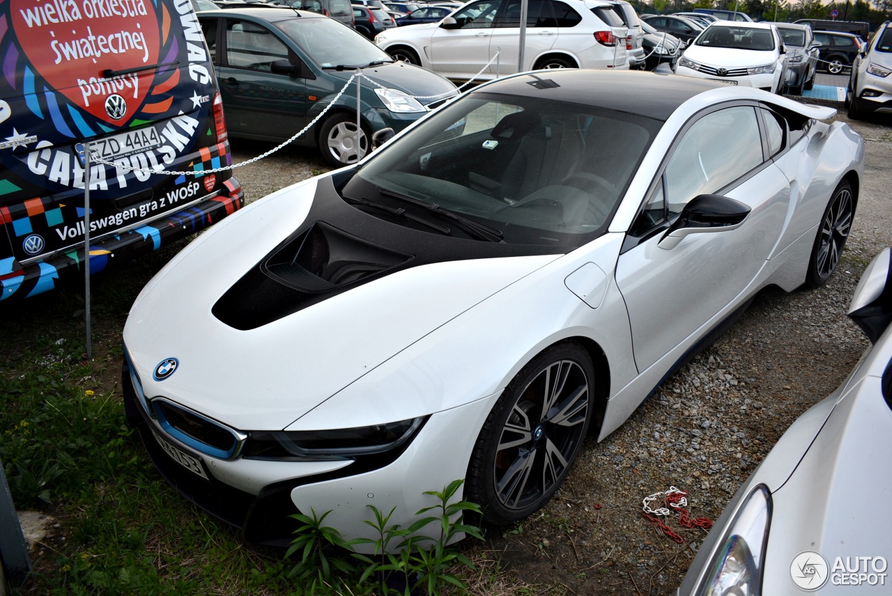 BMW i8