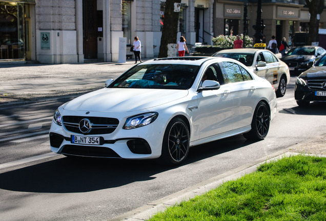 Mercedes-AMG E 63 S W213