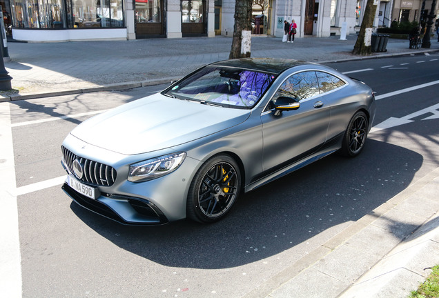 Mercedes-AMG S 63 Coupé C217 2018 Yellow Night Edition