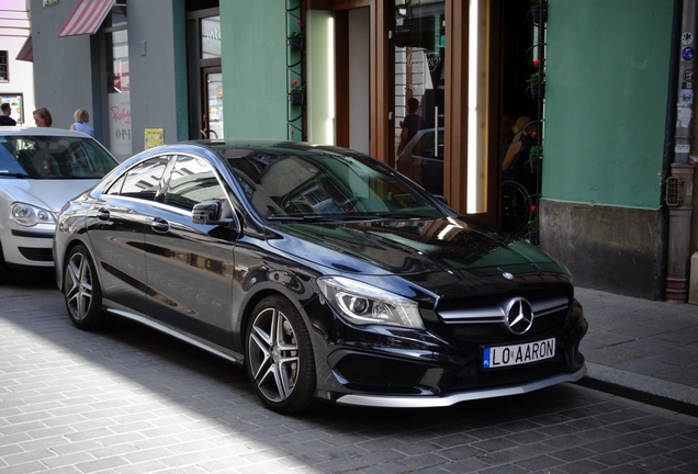 Mercedes-Benz CLA 45 AMG C117