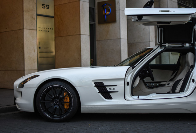 Mercedes-Benz SLS AMG