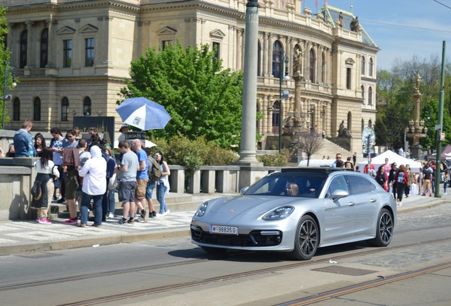 Porsche 971 Panamera Turbo Sport Turismo