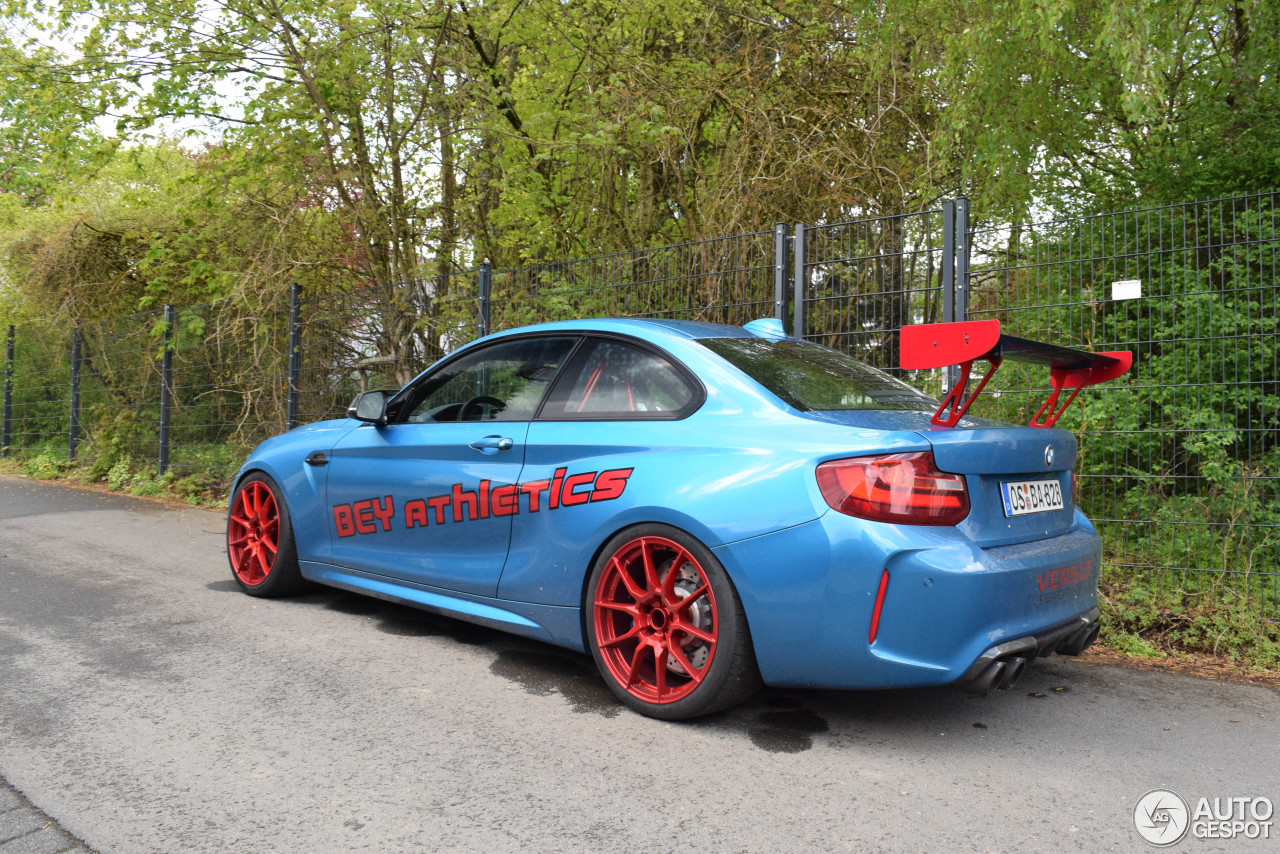 BMW M2 Coupé F87 Versus Performance