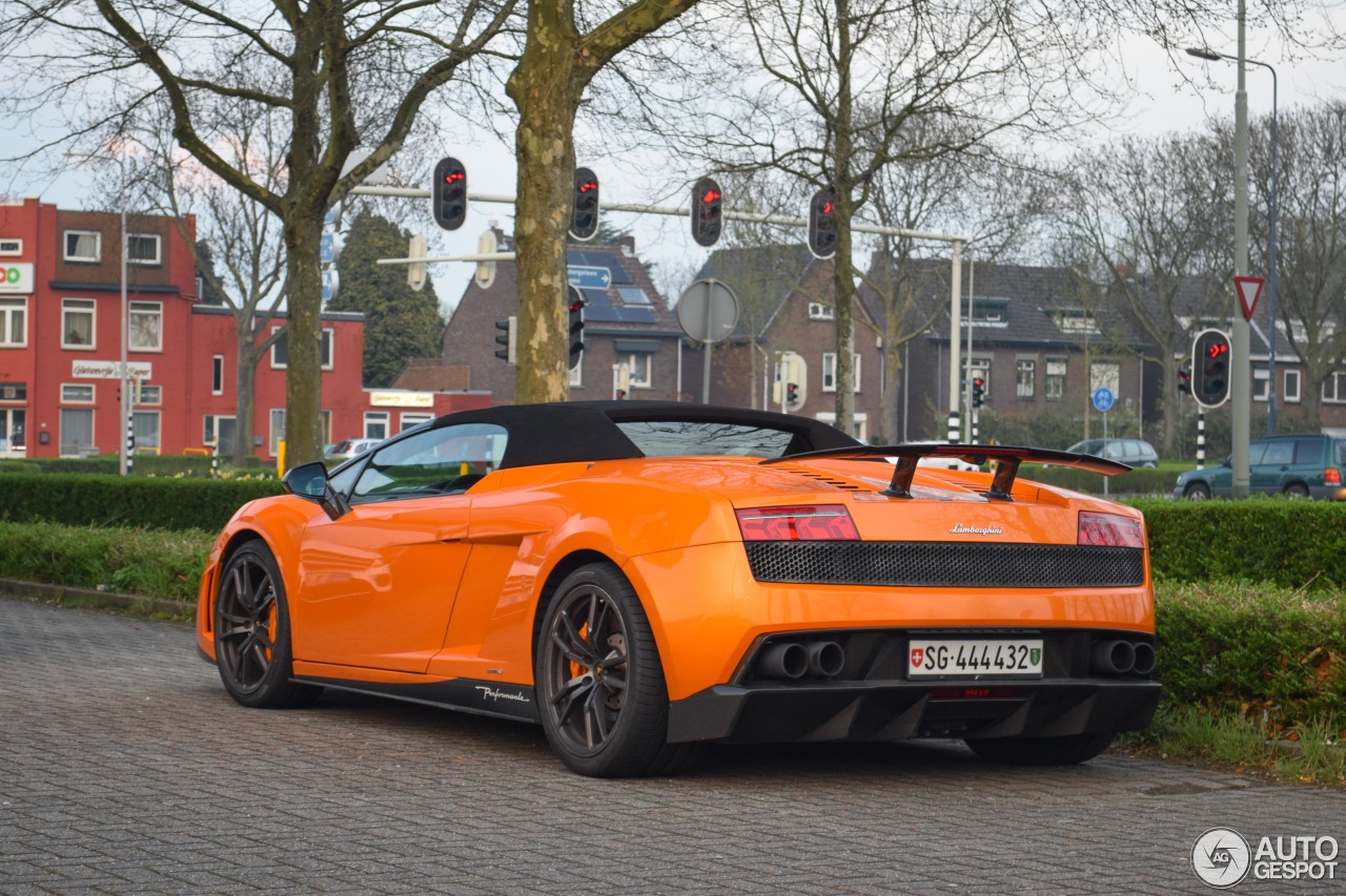 Lamborghini Gallardo LP570-4 Spyder Performante