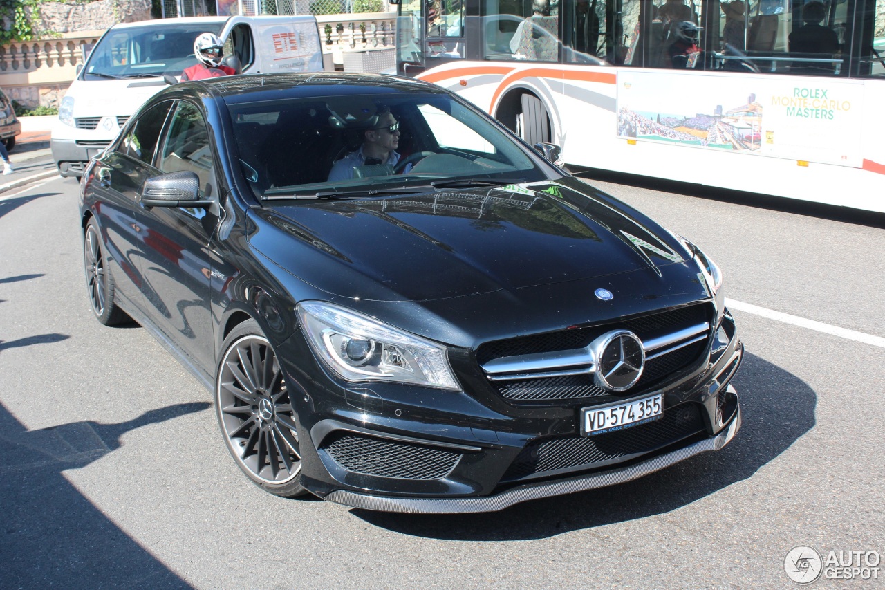 Mercedes-Benz CLA 45 AMG C117