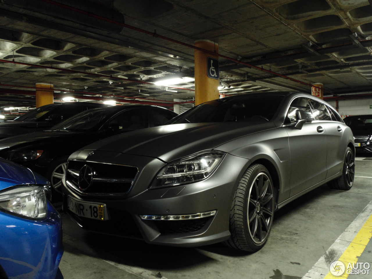 Mercedes-Benz CLS 63 AMG X218 Shooting Brake