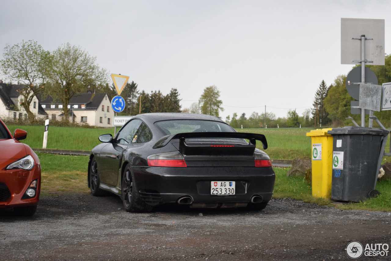 Porsche 996 GT2