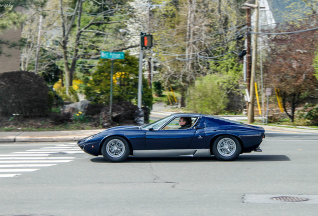 Lamborghini Miura P400