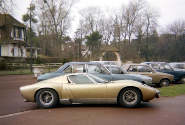 Lamborghini Miura P400 SV