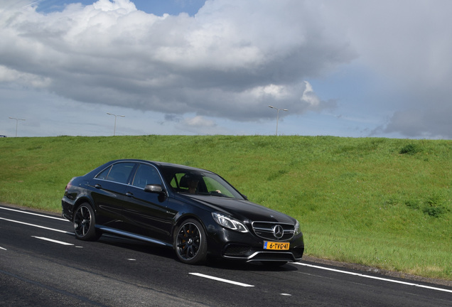 Mercedes-Benz E 63 AMG S W212