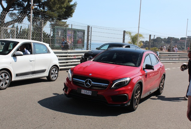 Mercedes-AMG GLA 45 X156