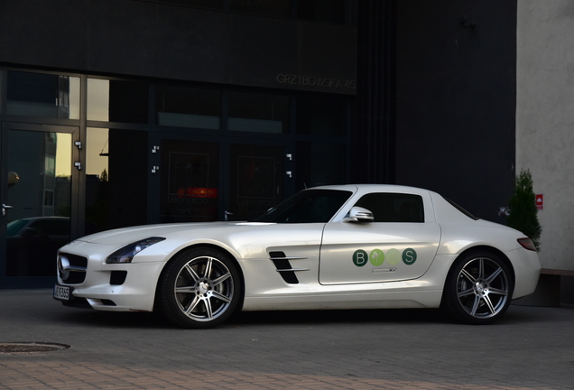 Mercedes-Benz SLS AMG