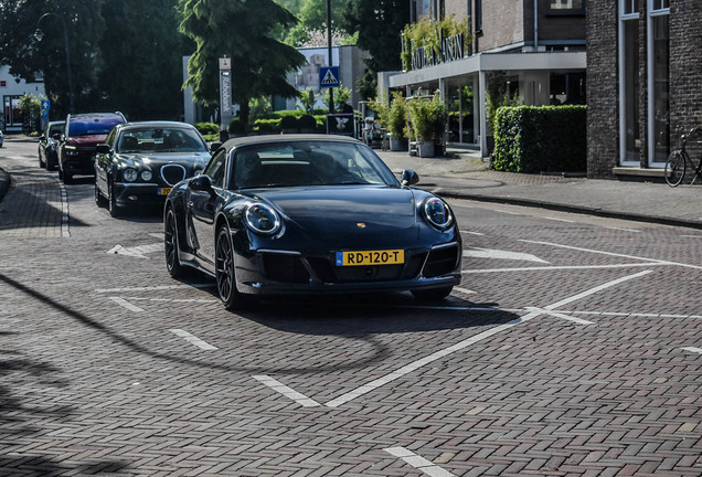 Porsche 991 Carrera 4 GTS Cabriolet MkII