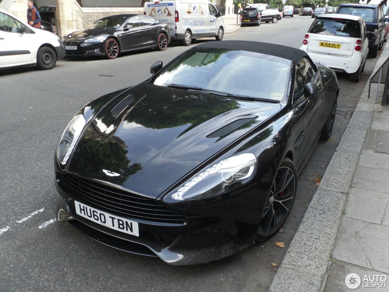 Aston Martin Vanquish Volante