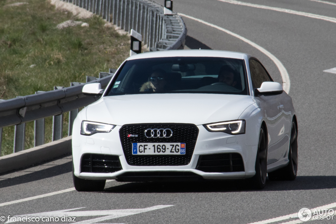 Audi RS5 B8 2012