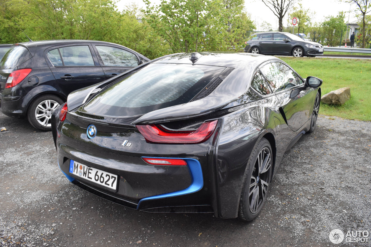 BMW i8