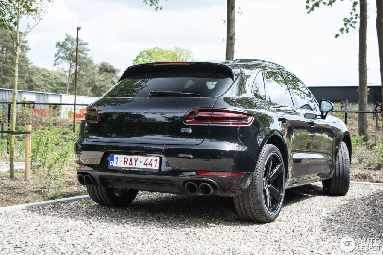 Porsche 95B Macan GTS