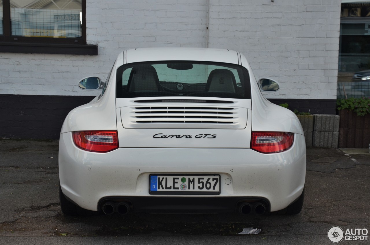 Porsche 997 Carrera GTS