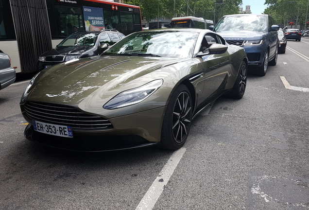 Aston Martin DB11