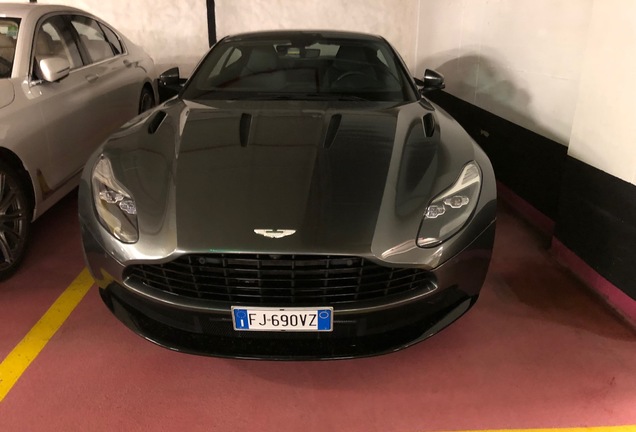 Aston Martin DB11