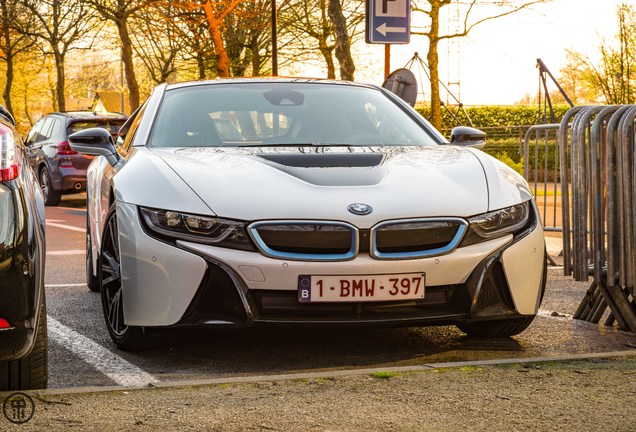 BMW i8