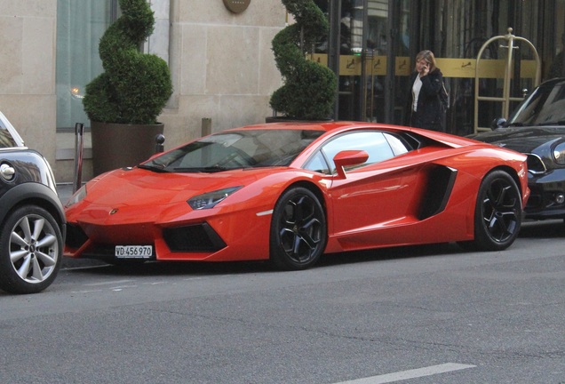 Lamborghini Aventador LP700-4