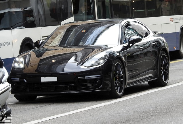 Porsche 971 Panamera Turbo S E-Hybrid