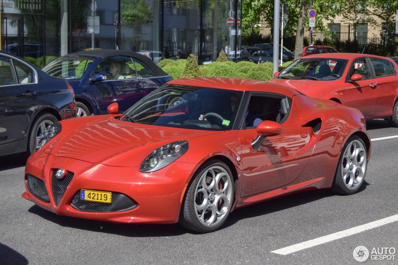 Alfa Romeo 4C Coupé