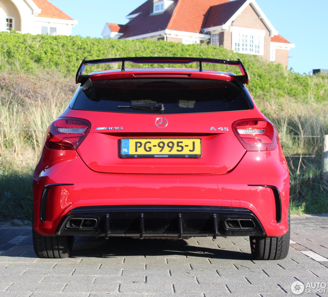 Mercedes-AMG A 45 W176 2015