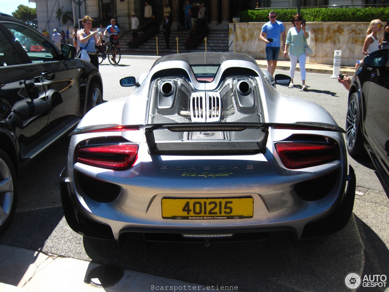 Porsche 918 Spyder Weissach Package